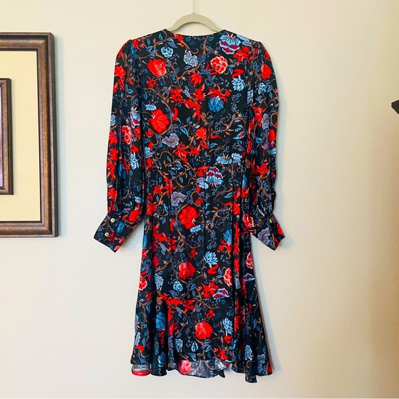 NWT Chloe Kristyn Fallon Black/Red/Blue Floral Dress Size Small - Picture 12 of 16